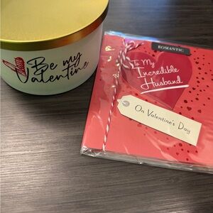 Papyrus Gold Round Box with Red Valentine Card  HUSBAND